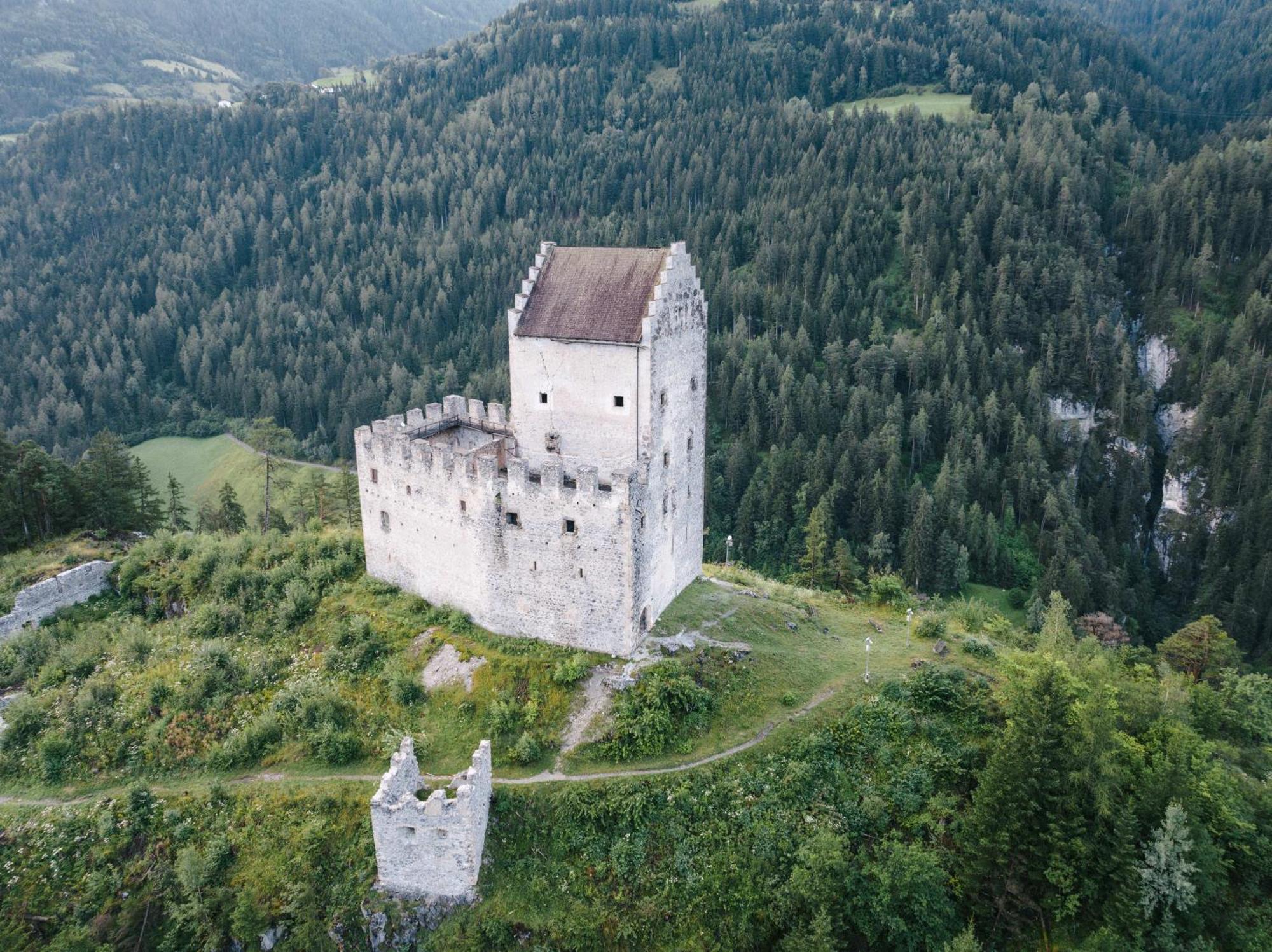 Klostergut Kronburg Zams Buitenkant foto
